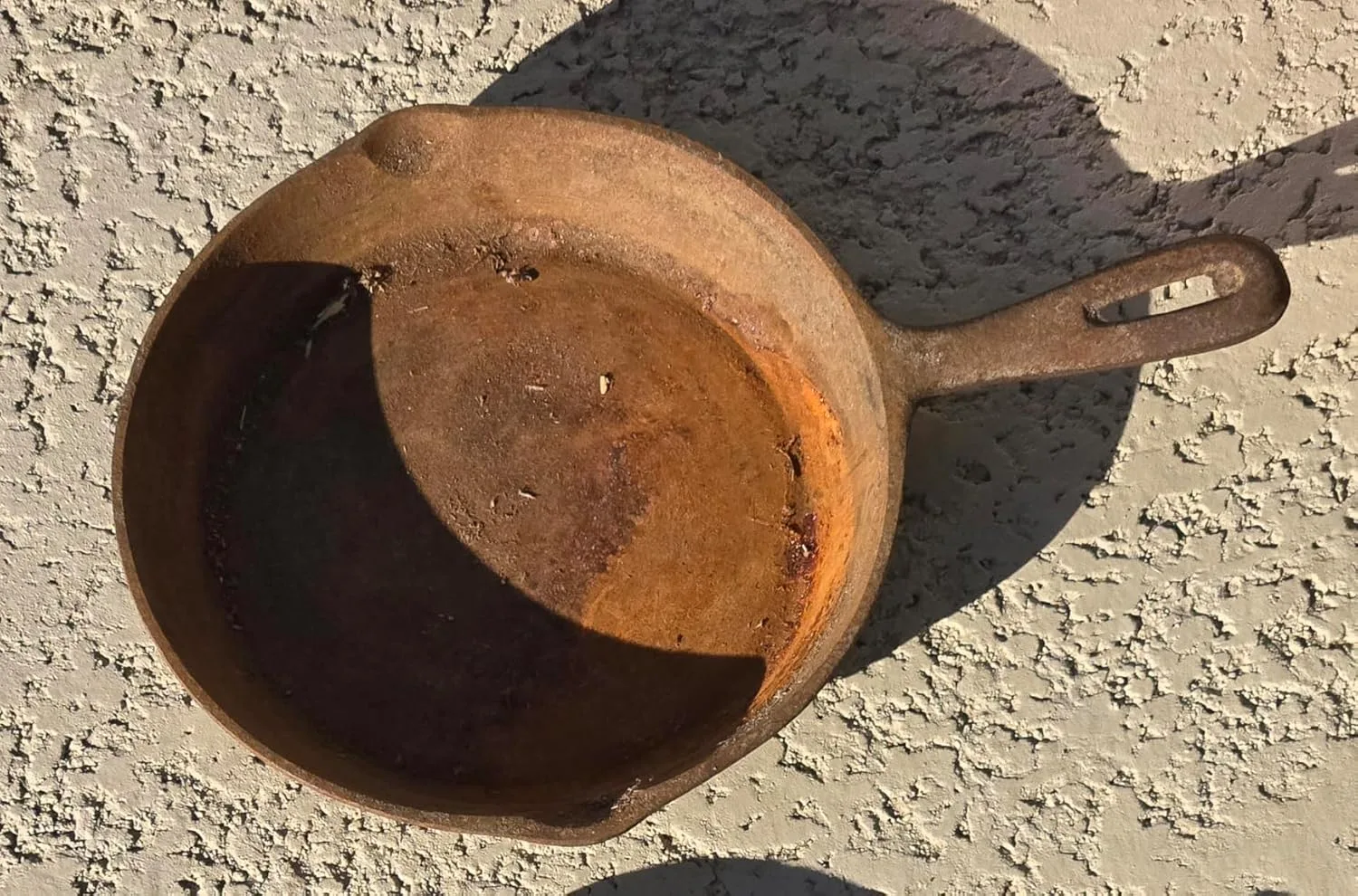 Customer photo of wire wheel attachment mounted on power drill for rust removal